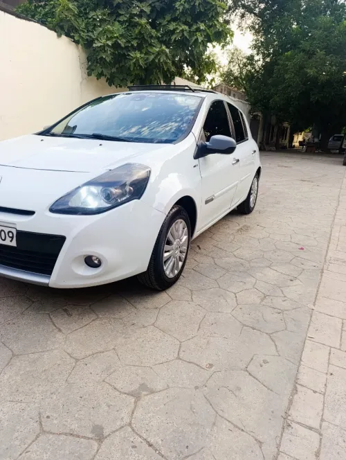 Renault Clio 3 2012 Night and Day
