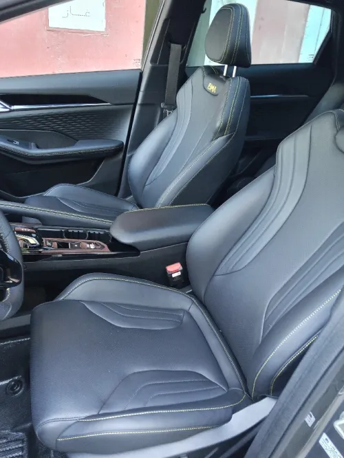 Geely Coolray 2025 La tout opson