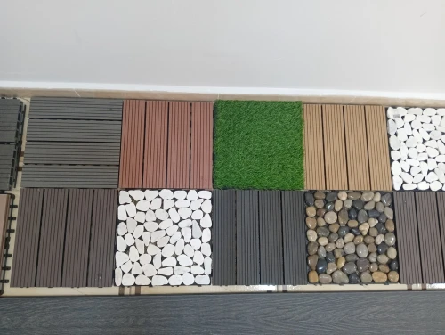 Caillebotis en bois composite, dalle clipsable en composite 