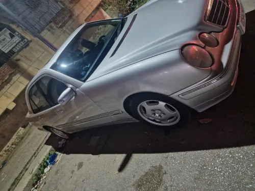 Mercedes Classe E 2002 Élégance