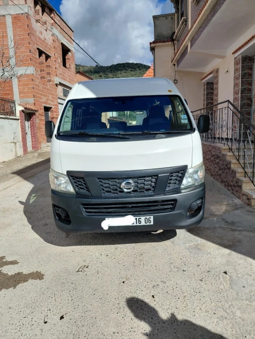 Nissan E26 2016