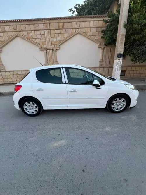 Peugeot 207 plus 2013 