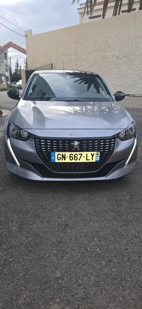 Peugeot 208 2023 E-Style
