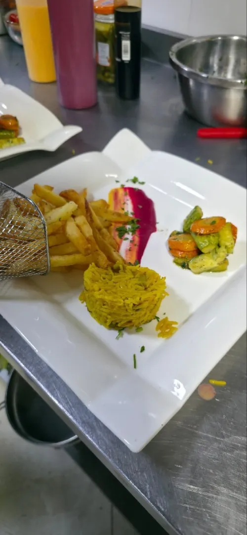 Cuisiner qualifié et pizzaiolo