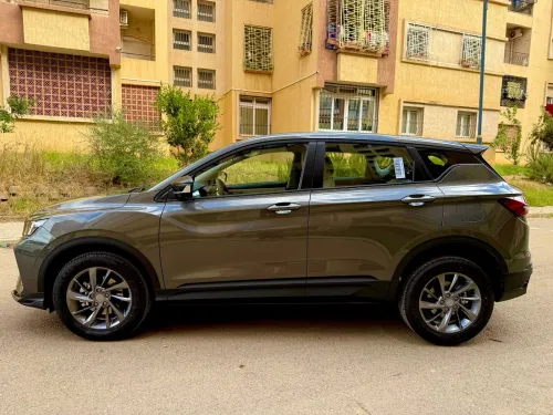 Geely Coolray 2025 