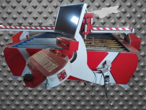 Machine de découpe plasma