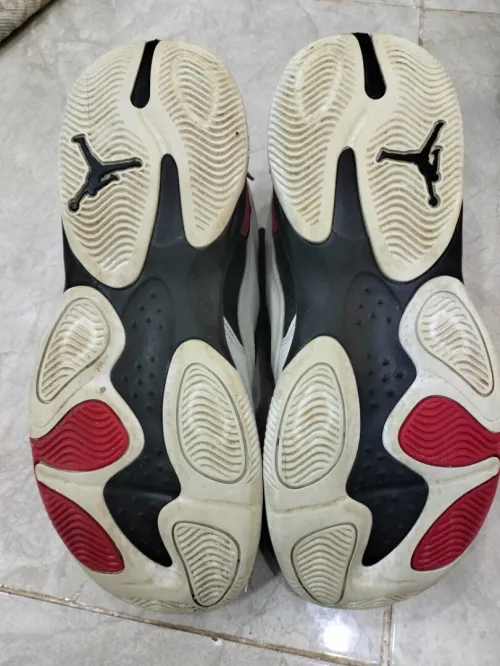 Jordan max aura4