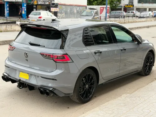 Volkswagen Golf 8 2025 R