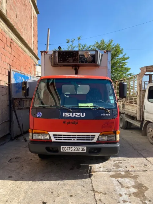 Isuzu NPR 2002