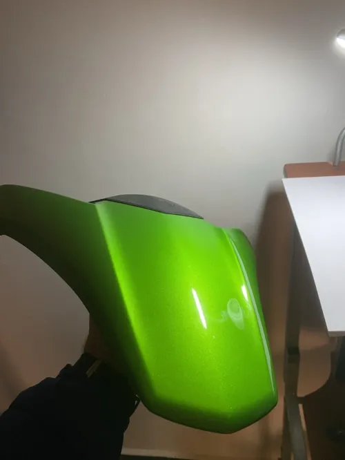 Cache Selle Kawasaki Z900 OEM Original