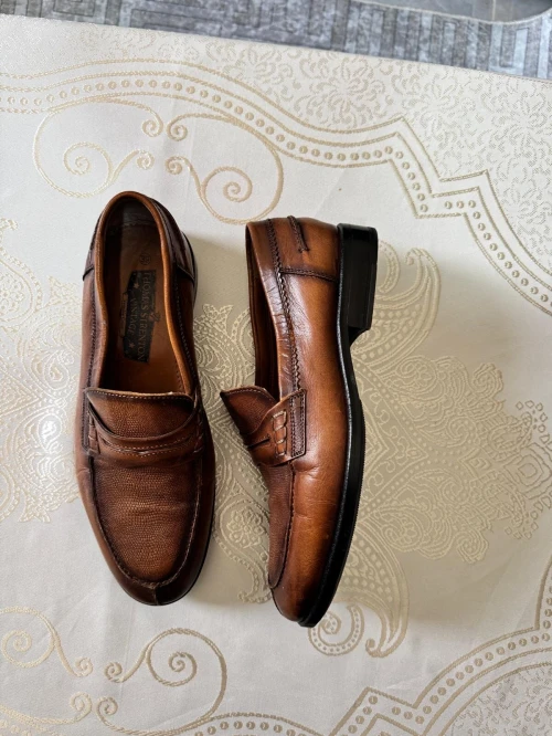 Lot de chaussures de marques
