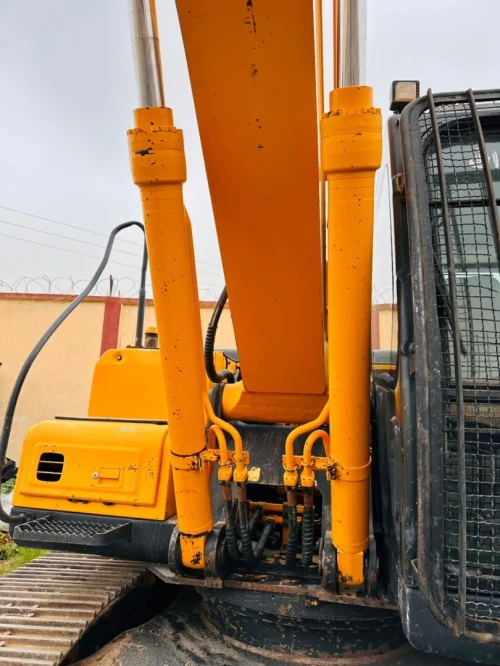Pelle hydraulique - Hyundai Robex 210LC-7 2014