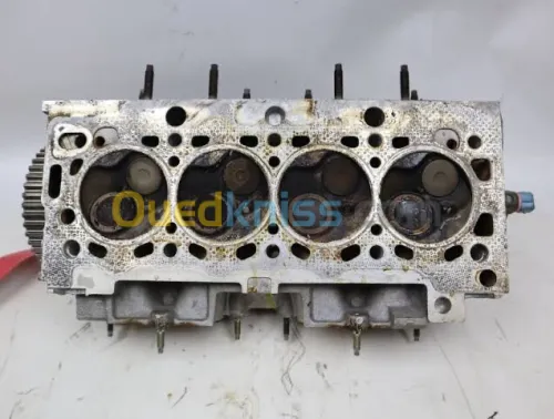Culasse complet 306 et piston avec bielle 