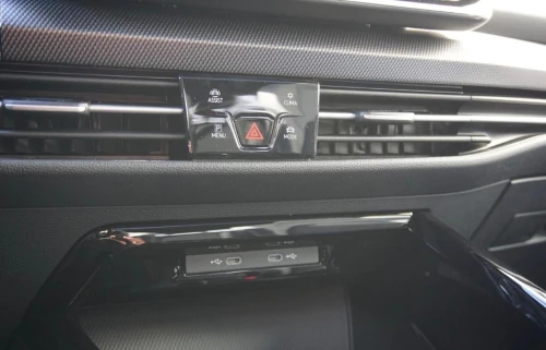 Volkswagen Golf 8 2026 R-Line