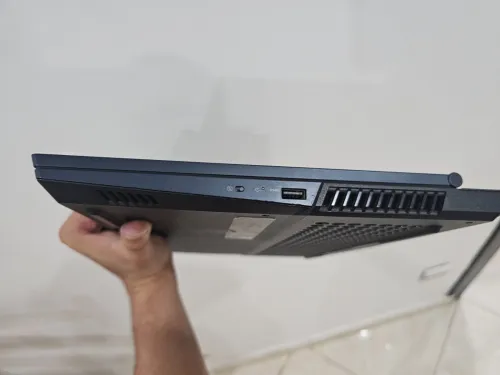 LEGION 5 15" 5600H RTX 3060 16GB 512GB SSD