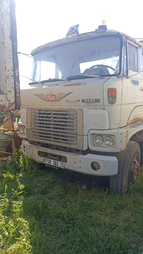Hino HH 1983