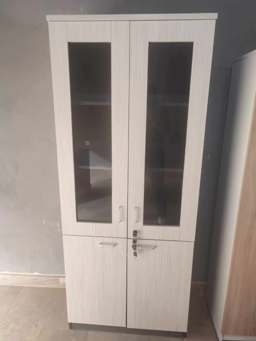 Armoire pour bureau vitrée où bois 