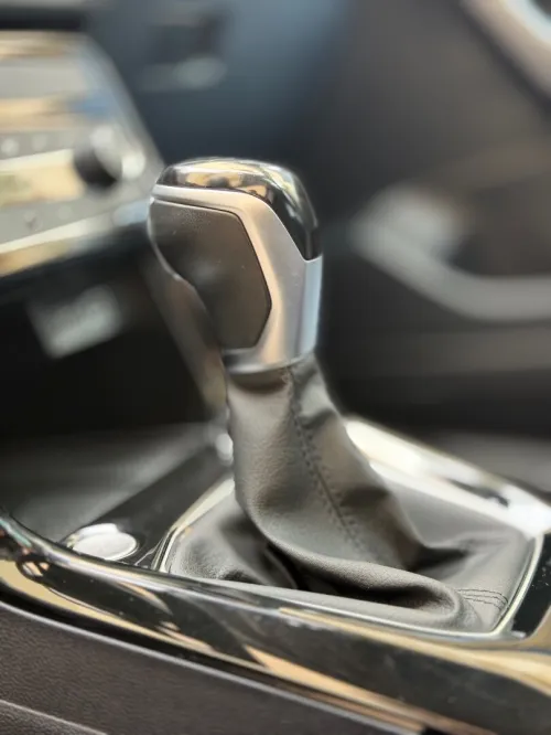 Volkswagen Tharu  2025 XR - Turbo