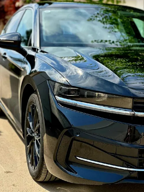 Volkswagen Passat 2025 MAGOTAN