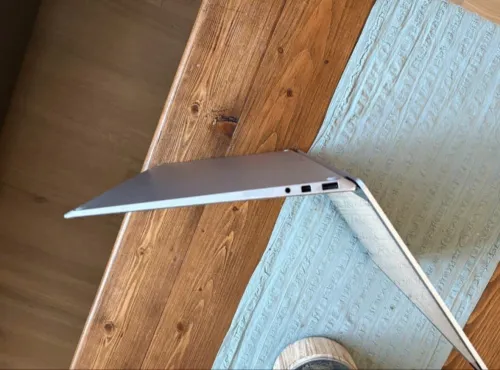 Microsoft Surface Laptop 2