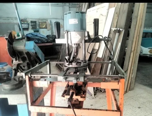 Machine d'atelier