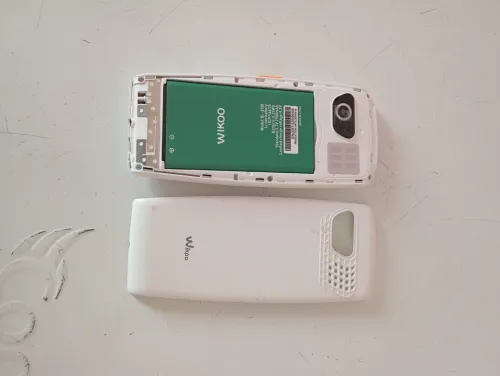 Wiko K2500