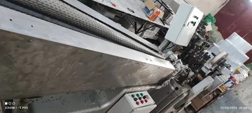 CHAINE DE PRODUCTION INDUSTRIELE DE BONBON
