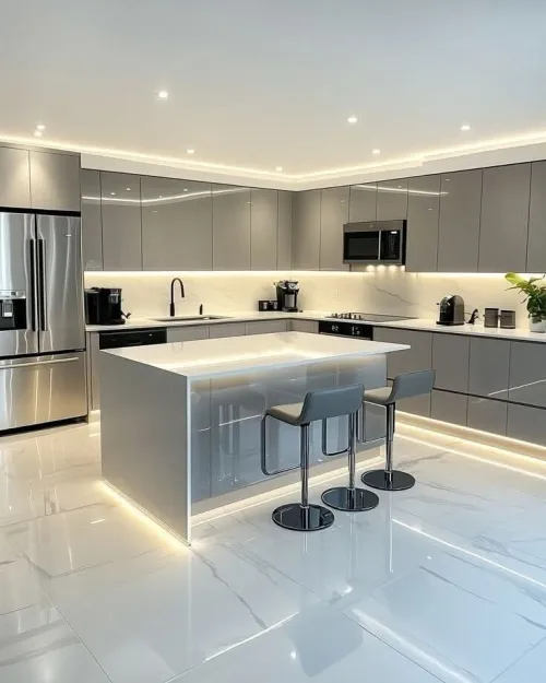 Cuisine moderne équipée High Gloss