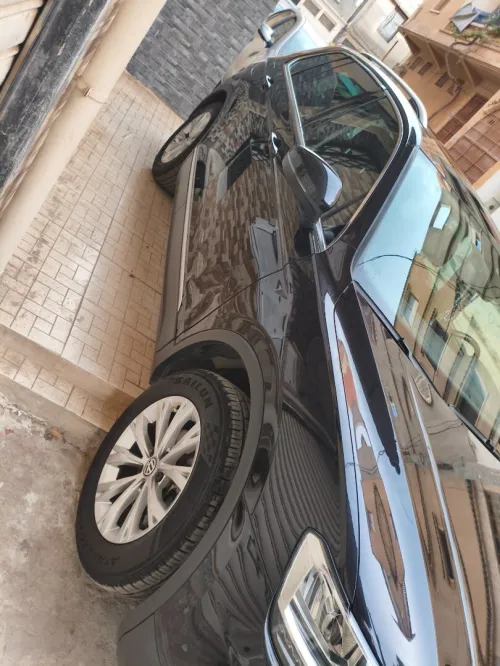 Volkswagen Tiguan 2021 