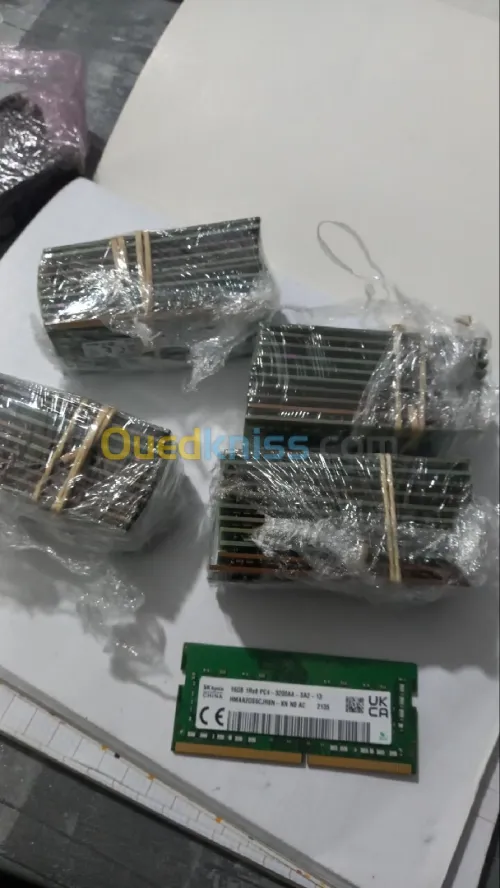 Lot de ram sumsung et 8go et 16 go .ssd nvme m2 512 go. 