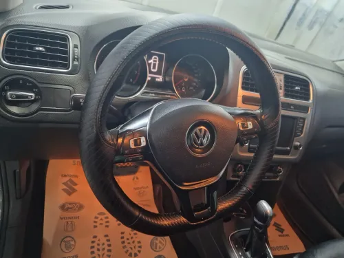 Volkswagen Polo 2016 
