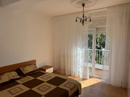 Location Appartement Niveau de villa F4 Alger El biar
