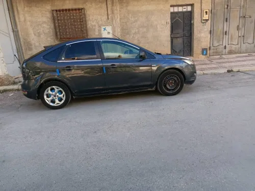 Ford Focus 4 portes 2008 Focus 4 portes