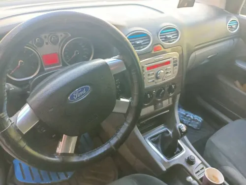 Ford Focus 4 portes 2008 Focus 4 portes