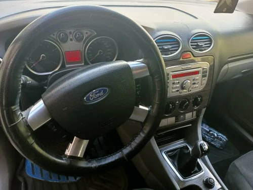 Ford Focus 4 portes 2008 Focus 4 portes
