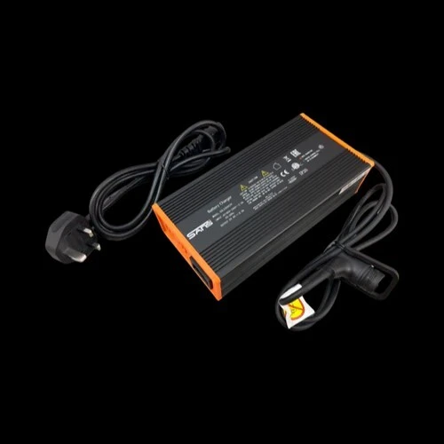 Chargeur batterie pour gerbeurs et chariots élévateurs