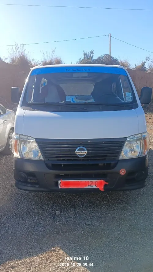 Nissan Urvan 15plaas 2012