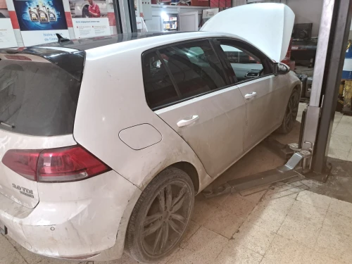 ECHANGE ROUES GOLF 7