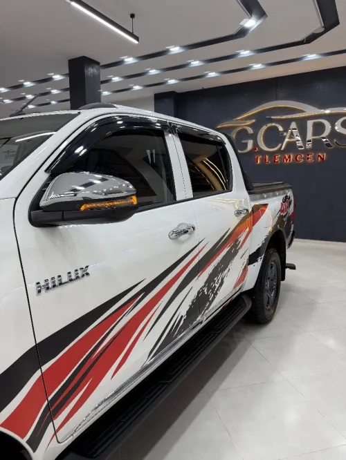 Toyota Revo  2025 HILUX FULL OPTION 4*4