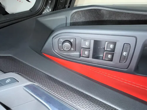 Volkswagen Golf 8,5 full option 2026 R-LINE / BLACK ÉDITION