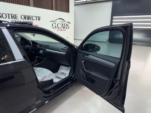 Skoda Superb 2025 Luxury