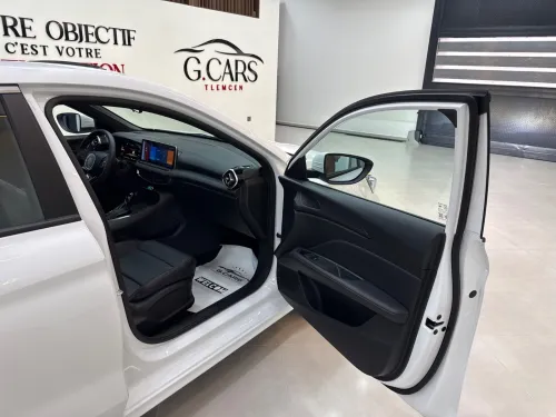 MG 5 180 DVVT 2025 FULL OPTION