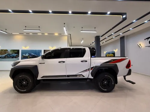 Toyota HILUX 4*4 FULL OPTION 2025 Gr sport vip