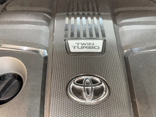 Toyota Land Cruiser  2025 VX-R / LC 300 FULL OPTION