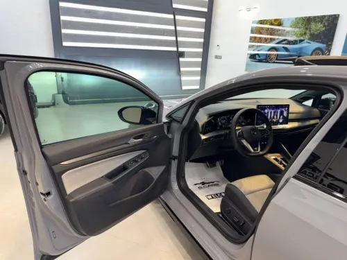 Volkswagen Golf 8.5 / full option 2026 R-LINE