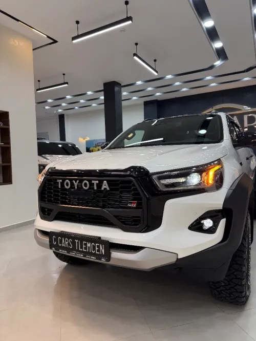 Toyota HILUX 4*4 2025 GR SPORT /FULL OPTION