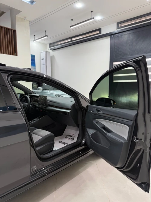 Volkswagen Golf 8,5 full option 2026 R-LINE / BLACK ÉDITION
