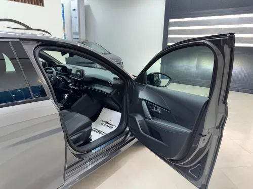 Peugeot 208 2024 GT