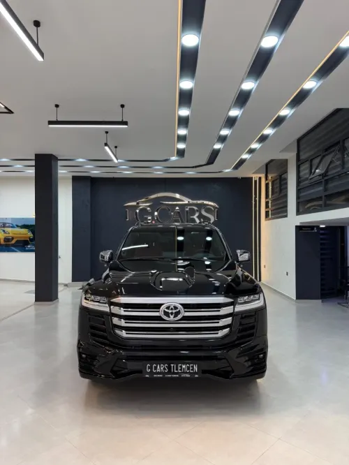 Toyota Land Cruiser  2025 VX-R / LC 300 FULL OPTION