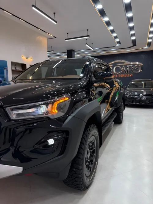 Toyota HILUX GR SPORT VIP 2026 RALLY EDITION